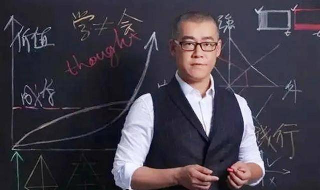 比特币首富李笑来<strong></p>
<p>比特币走势</strong>，用10万枚比特币套现135亿，称比特币是割韭菜