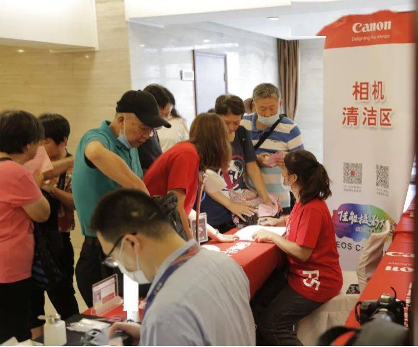 【快领邀请函】名师摄影体验讲座不要错过哦——8月20日EOS摄影大篷车登陆桂林<strong></p>
<p>eos价格</strong>！！