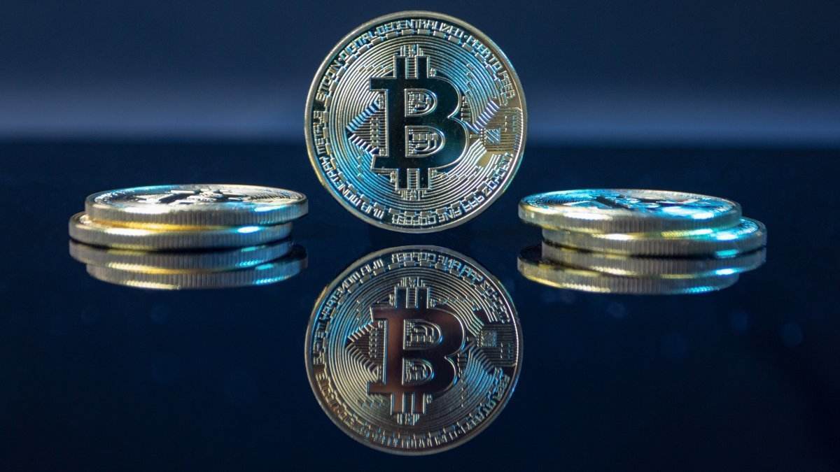 比特币价格触及 23,300 美元 看跌论点会失效吗<strong></p>
<p>比特币最新价格</strong>?