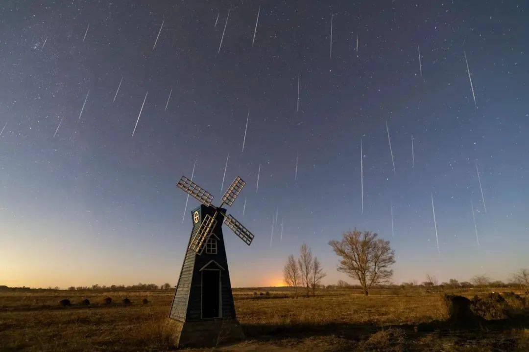 当流星光临地球的那一刻<strong></p>
<p>eos行情</strong>，用EOS记录下绝美星空