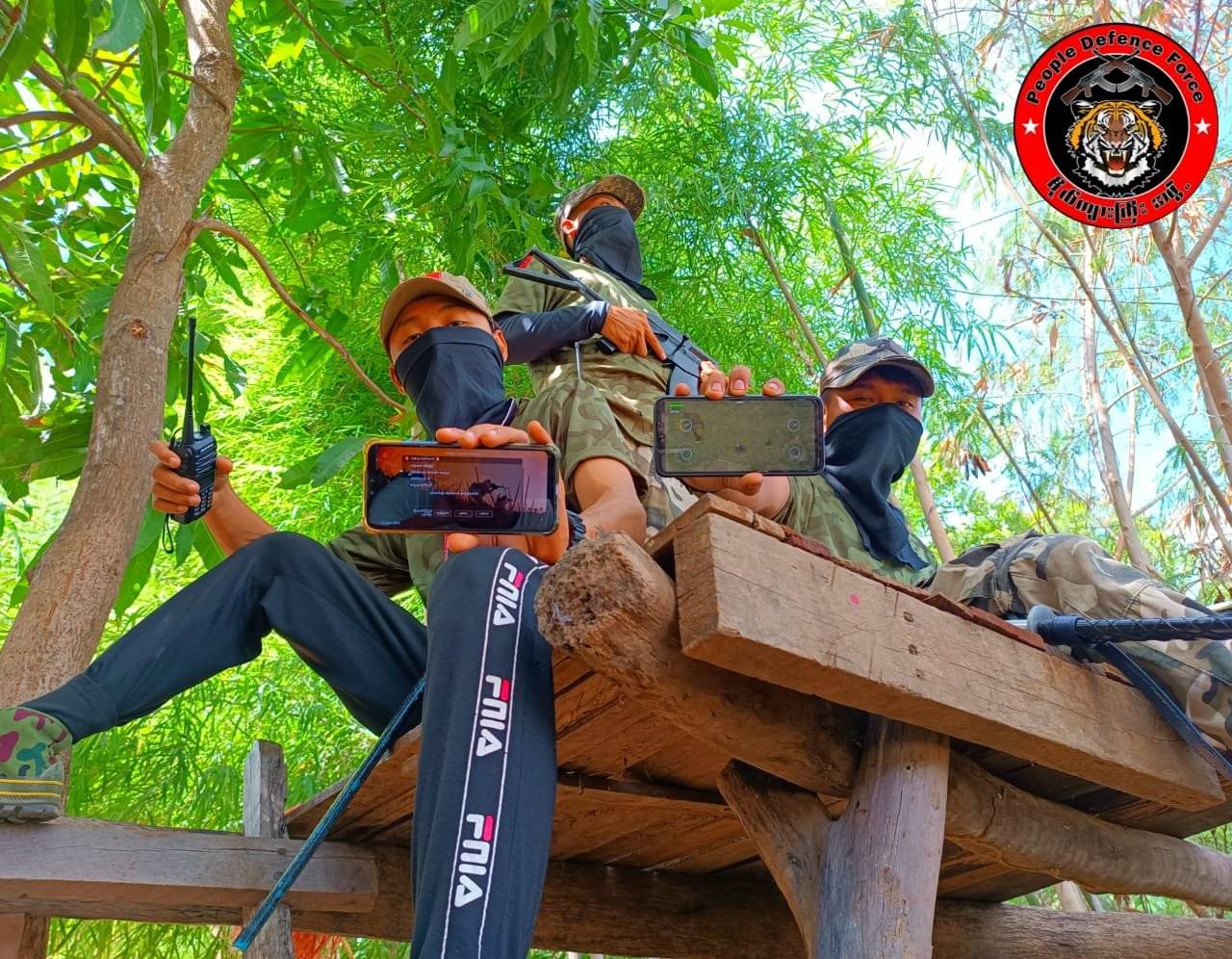 缅甸一支抵抗武装依靠手机游戏购买<strong></p>
<p>瑞波币交易平台</strong>了首支自动步枪