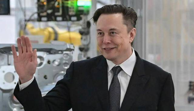 5年骗走百亿！傍上马斯克的中国骗子郭宏才<strong></p>
<p>中国比特币</strong>，越活越嚣张