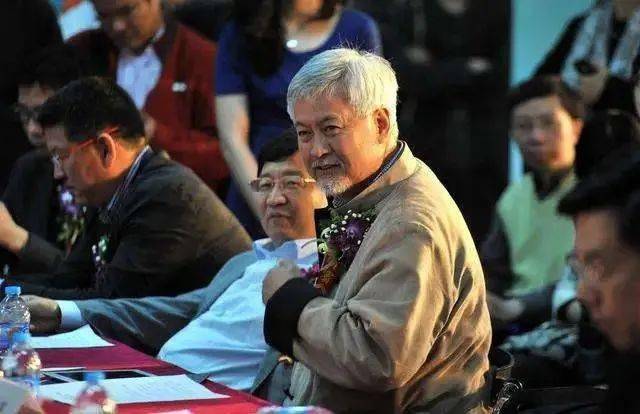 5年骗走百亿！傍上马斯克的中国骗子<strong></p>
<p>中国比特币</strong>，越活越嚣张 || 关注