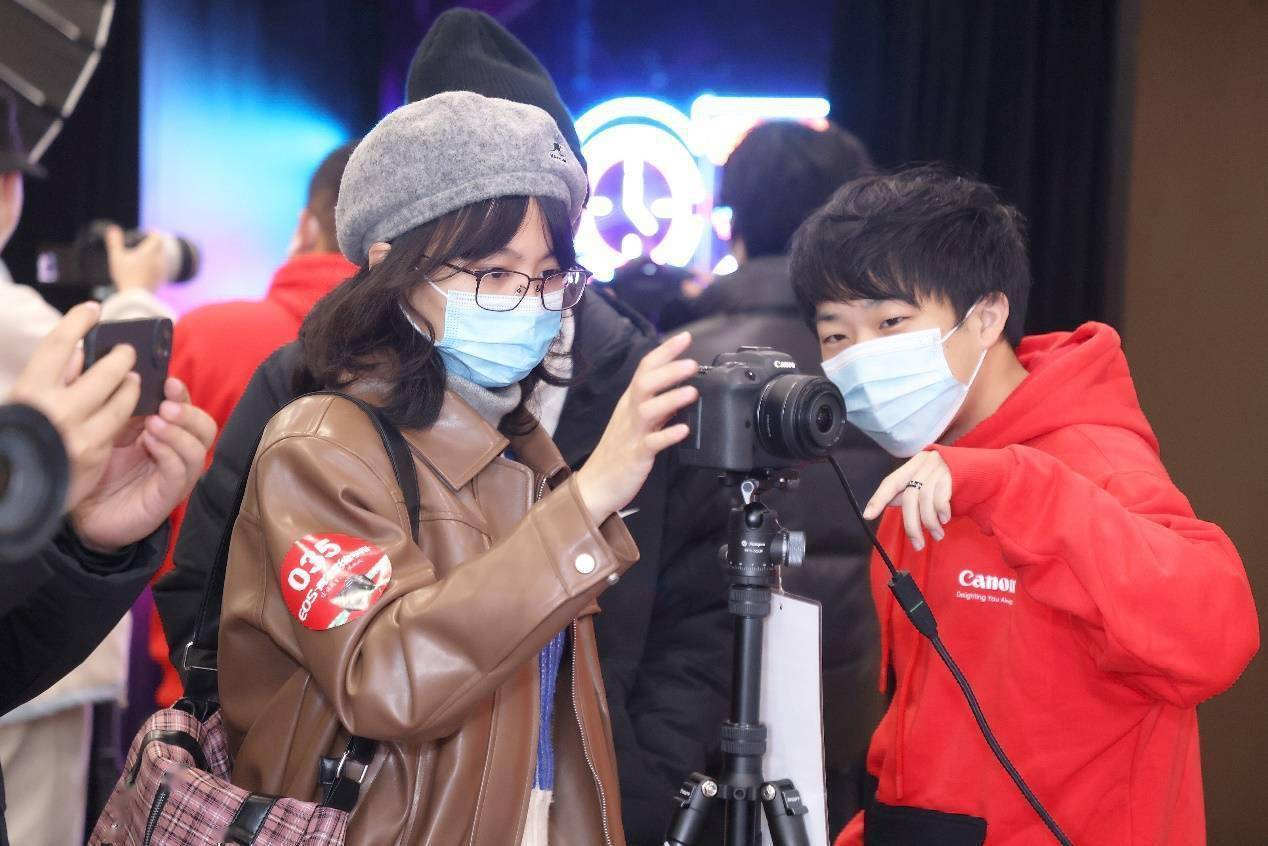 佳倍热爱 无惧挑战 EOS青年影像学院青岛站开讲