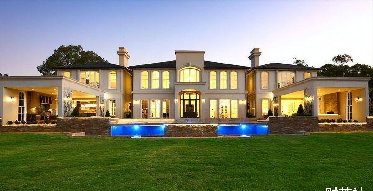 售楼处很多漂亮女生<strong></p>
<p>跌停竞价为何卖不出股票</strong>，一年卖不出几套房，为何却干得津津有味？