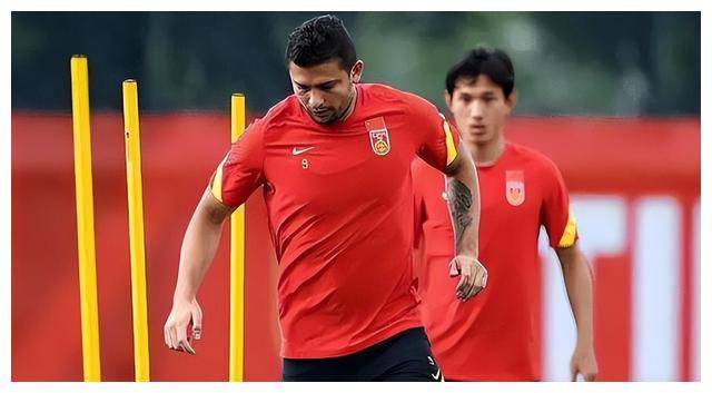 突发!陈戌源被抓第9天,两大归化退籍:投8亿人民币<strong></p>
<p>火币手续费</strong>,手续费250元