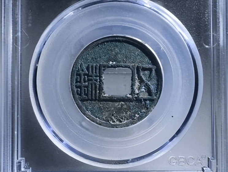 盒子币与裸币<strong></p>
<p>币币网</strong>，到底该如何选择？