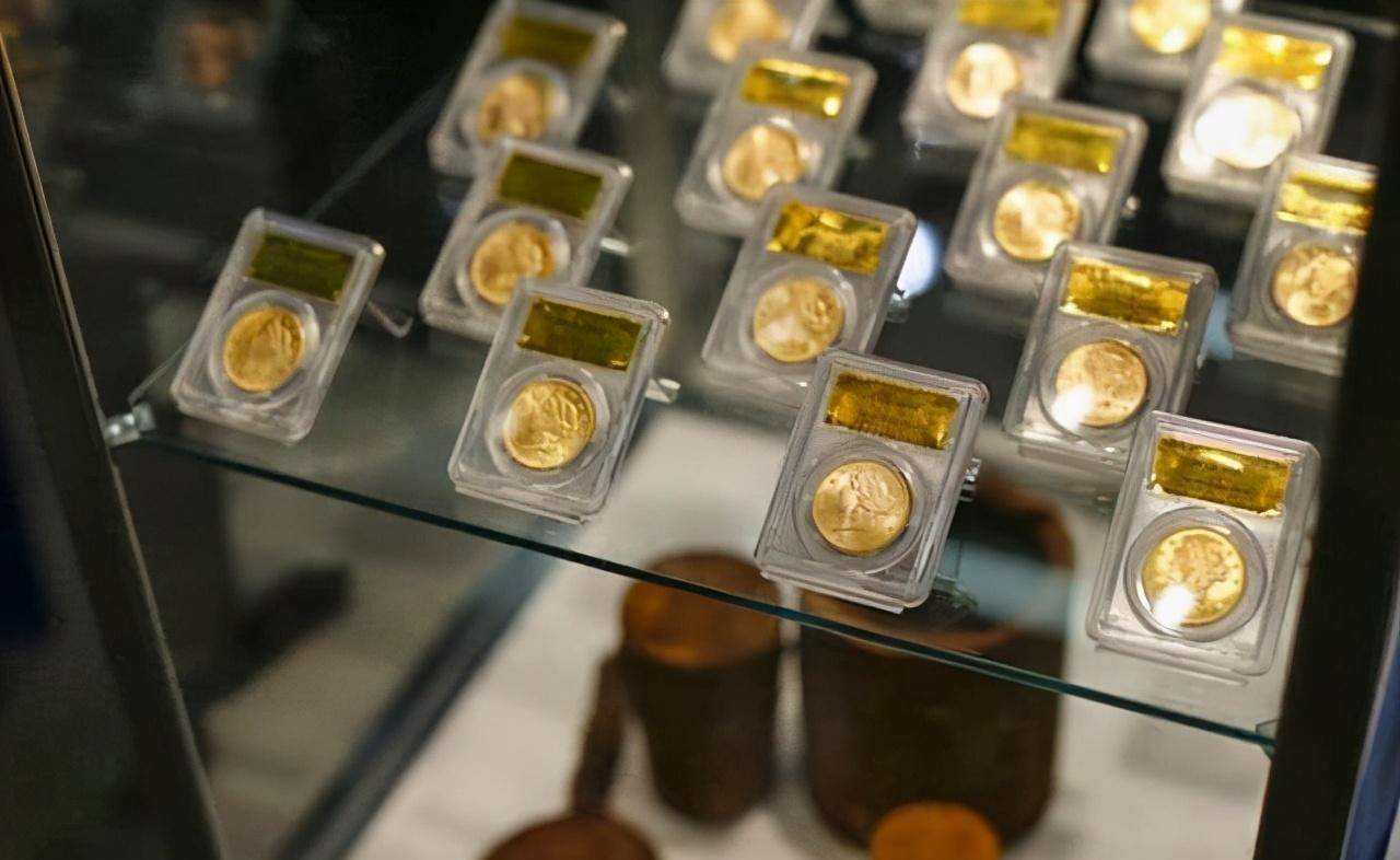 美国幸运的夫妇:挖到了美国史上极大的金币宝藏<strong></p>
<p>虚拟币挖金币</strong>,隐姓埋名至今