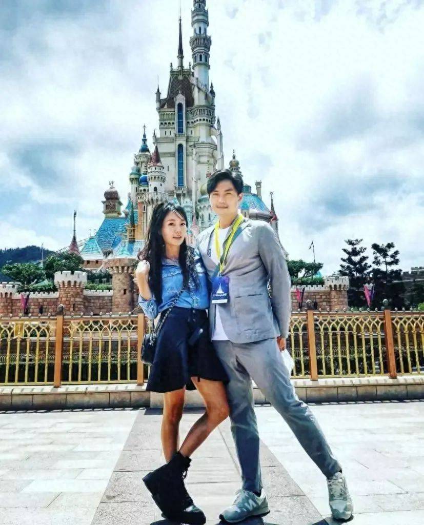 49岁香港「金牌DJ」不慎卷虚拟币风波<strong></p>
<p>炒虚拟币币</strong>！