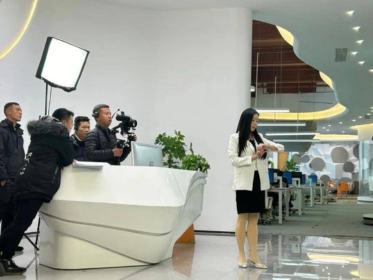 割据时代的短剧：平台主导利益分配