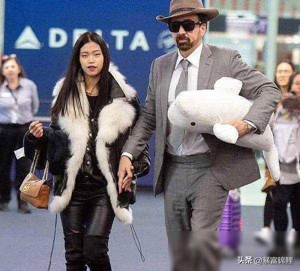 尼古拉斯·老四<strong></p>
<p>币币交易平台</strong>，派币