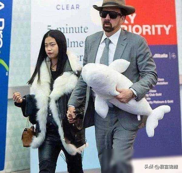 尼古拉斯·老四<strong></p>
<p>币币交易平台</strong>，派币