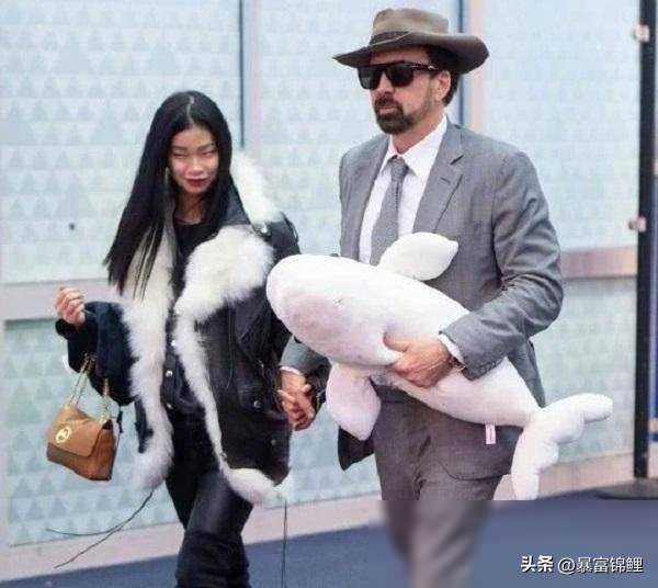 尼古拉斯·老四<strong></p>
<p>币币交易平台</strong>，派币