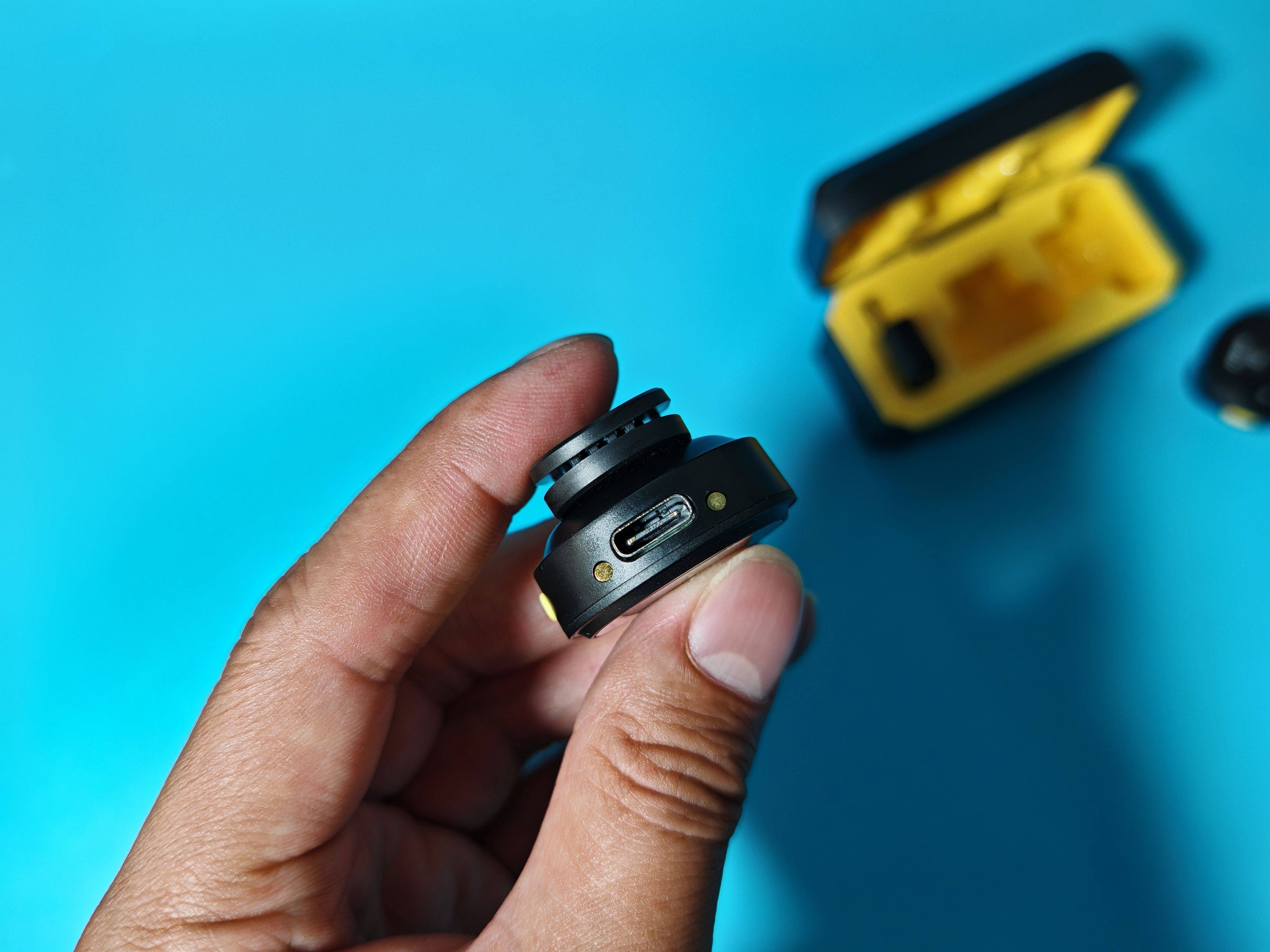 小巧玲珑<strong></p>
<p>领圣虚拟币</strong>，声音传递大能量，西圣领夹麦克风体验