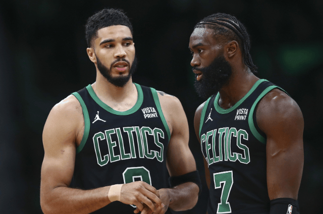 5年3.45亿!4年2.93亿!NBA大合同满天飞<strong></p>
<p>5亿虚拟币</strong>,文班亚马将成亿元先生