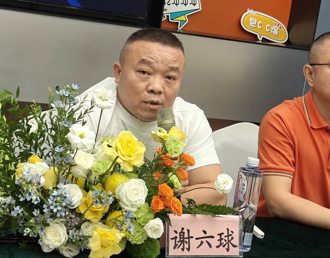 网咖产业大浪淘沙|新世代网吧近两百台电脑竟然全面采用i9-14900K<strong></p>
<p>网咖</strong>!