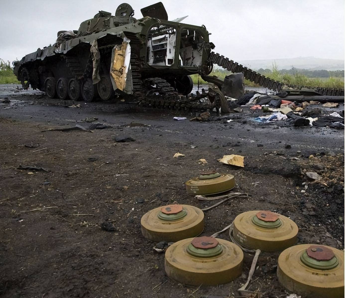 全歼美械装甲分队<strong></p>
<p>虚拟币黑钱</strong>，俄全线突破，乌顿巴斯调援兵，西方雇佣兵涌入