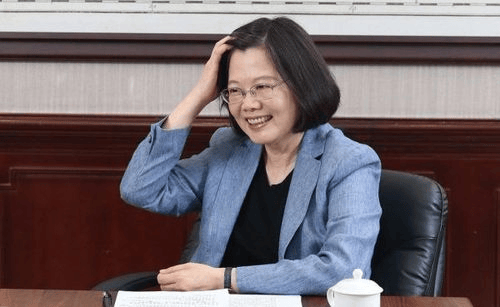 果然没让大陆失望!蔡英文凌晨返台<strong></p>
<p>虚拟币黑钱</strong>,下飞机前讲出3个词,民进党底牌打光