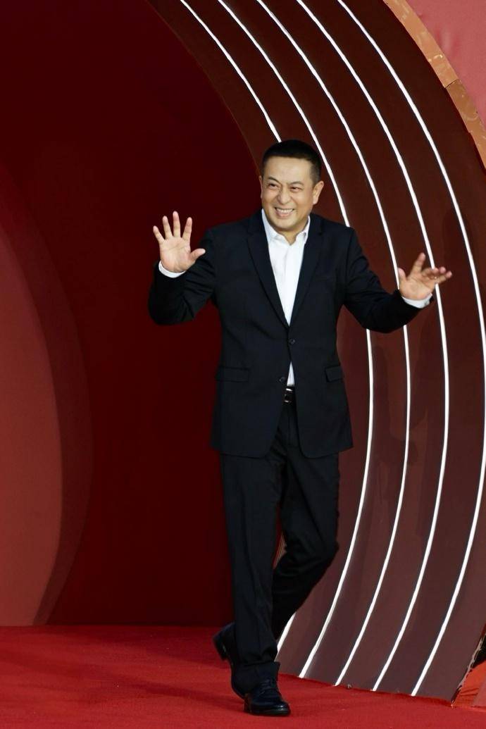 自媒体曝54岁张嘉益离婚<strong></p>
<p>虚拟币公钥</strong>，为了躲妻子宁愿多在外工作，张嘉益工作室：假得离谱！