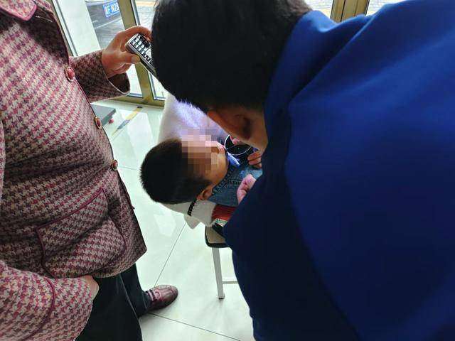 北京五岁男童把鱼钩放进嘴<strong></p>
<p>虚拟币公钥</strong>,家长发现抱着孩子直奔消防站