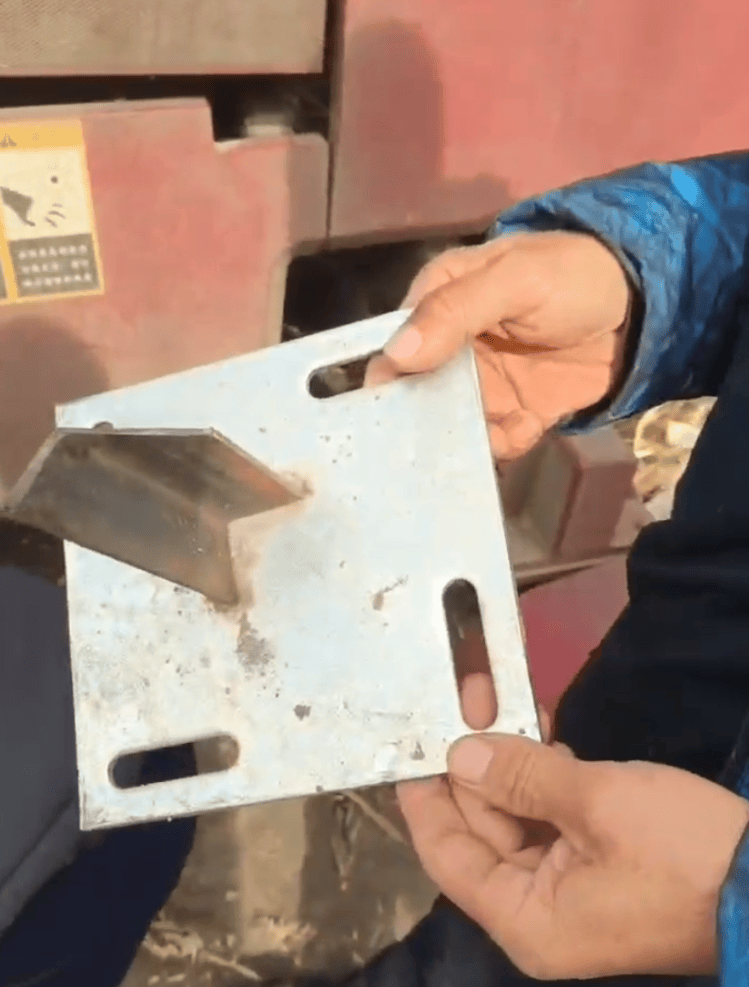 黑龙江农民收地疑遭恶意投放角铁<strong></p>
<p>虚拟币公钥</strong>,自发筹款找“凶手”?当地回应