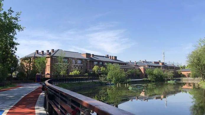 盼着退休的年轻人<strong></p>
<p>虚拟币GA</strong>,提前30年看养老院