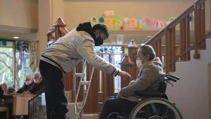 盼着退休的年轻人<strong></p>
<p>虚拟币GA</strong>,提前30年看养老院