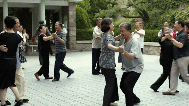 盼着退休的年轻人<strong></p>
<p>虚拟币GA</strong>,提前30年看养老院