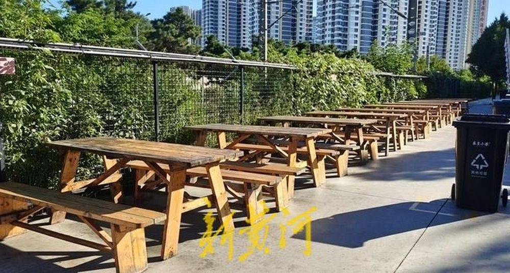 秦皇岛一网红夜市被指违规占用规划绿地却经营4年之久<strong></p>
<p>虚拟币取钱</strong>,当地回应:无审批手续 | 刚调查