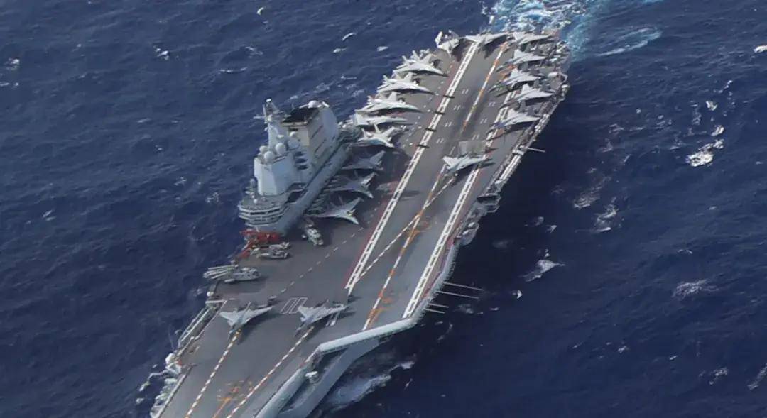 中国首个双航母战斗群横空出世<strong></p>
<p>虚拟币人民</strong>！歼-15B/D居然悄悄装备这么多了？