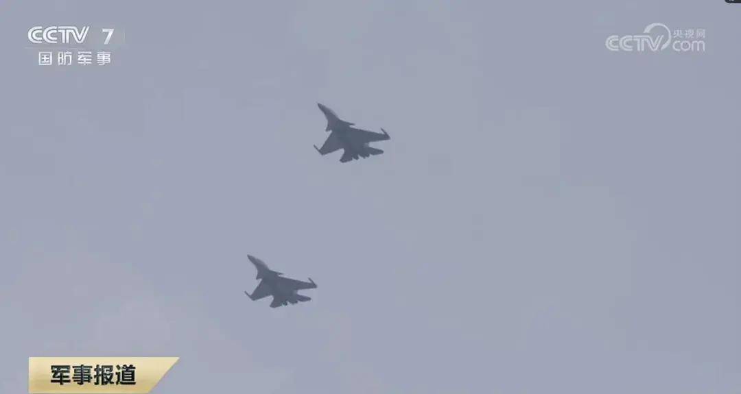 中国首个双航母战斗群横空出世<strong></p>
<p>虚拟币人民</strong>!歼-15B/D居然悄悄装备这么多了?