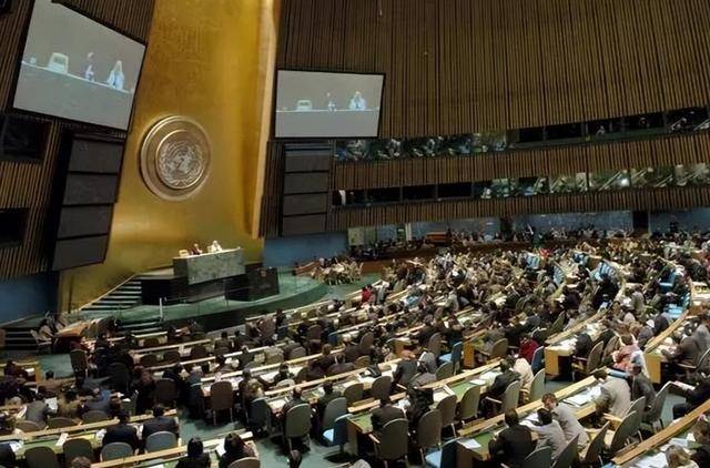 菲妄图吞下整个南沙群岛<strong></p>
<p>虚拟币余额</strong>，下一秒，讽刺一幕出现