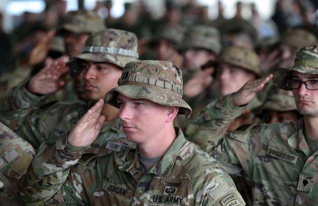 菲妄图吞下整个南沙群岛<strong></p>
<p>虚拟币余额</strong>，下一秒，讽刺一幕出现