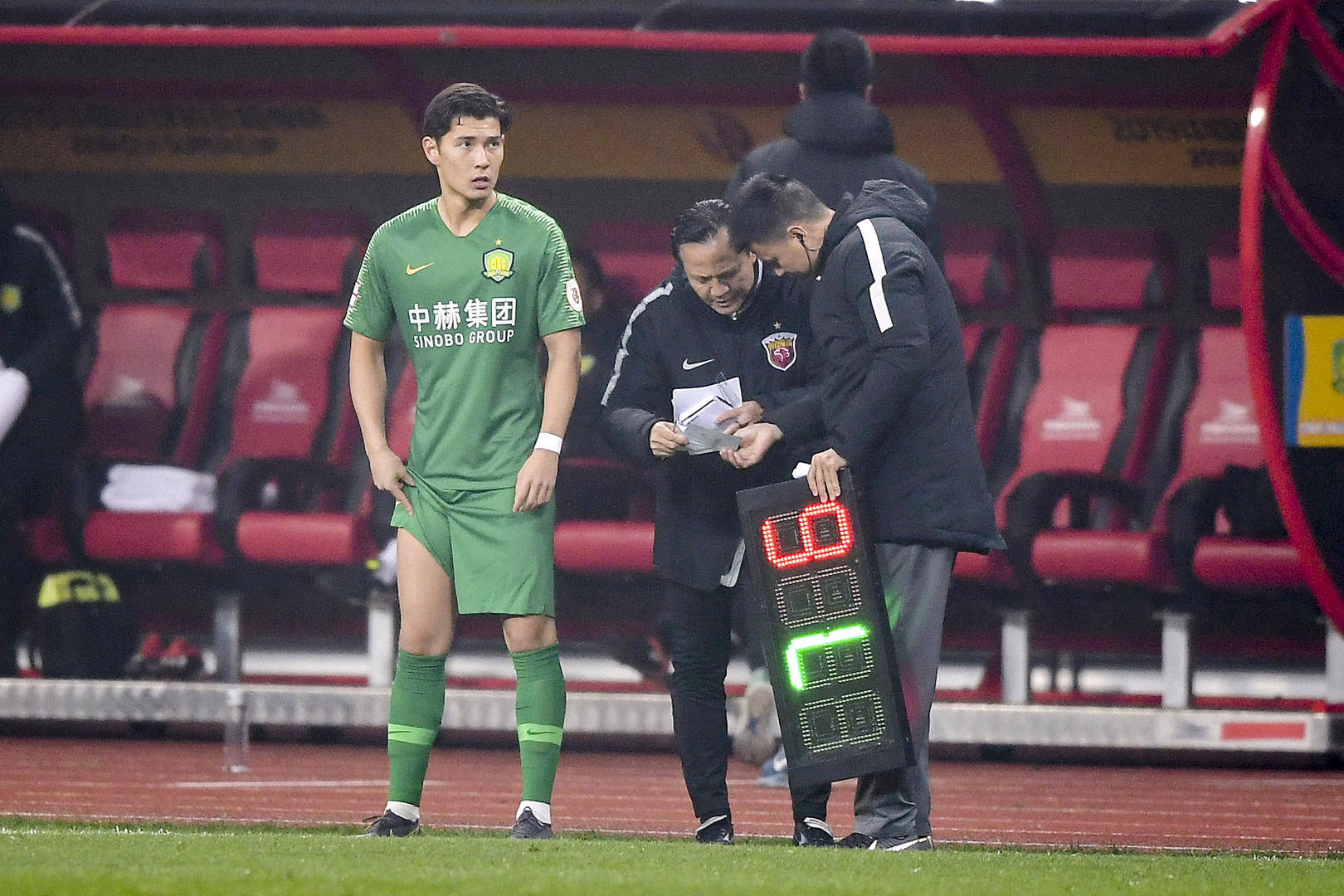 国足大名单公布后<strong></p>
<p>跑分虚拟币</strong>,26岁的挪甲头号射手侯永永落选引发争议