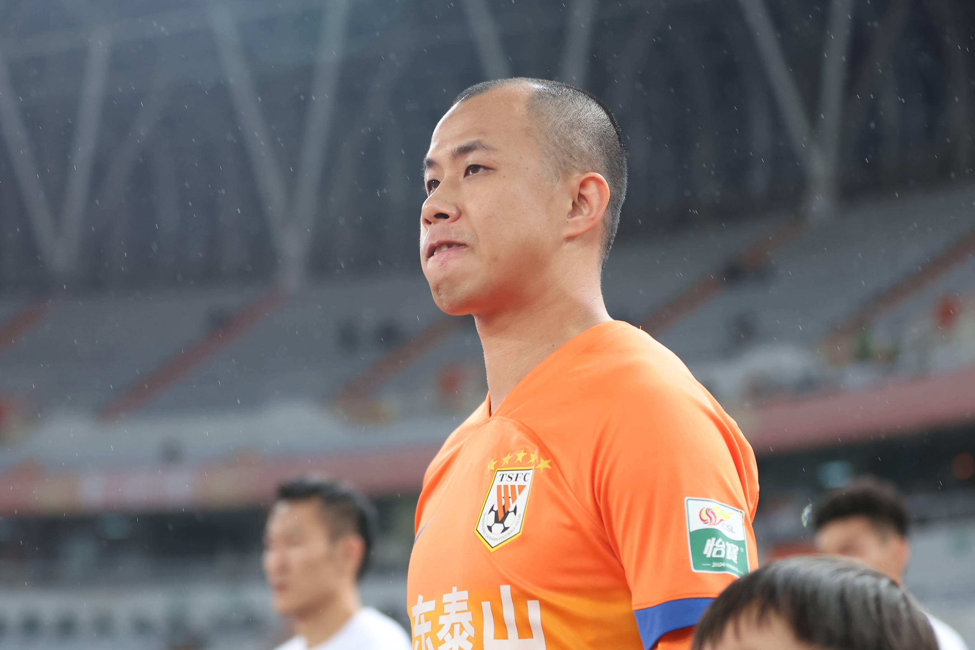 费南多高准翼无缘随队出征 国足将补招韩鹏飞黄政宇