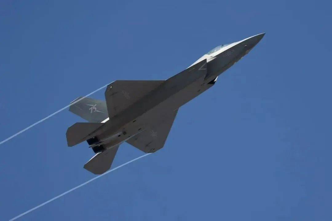 人民空军“三剑客”将升级为“四剑客”<strong></p>
<p>澳波虚拟币</strong>！歼-35A试验试飞过程公开：动则灵、静则稳