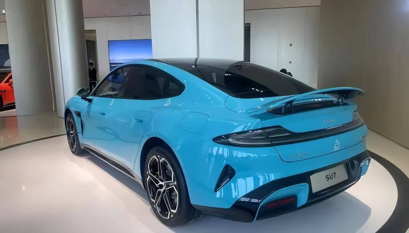 雷军称小米SU7已生产10万台<strong></p>
<p>澳波虚拟币</strong>,晒躺在车间地板睡觉照片,回应“到工厂拧螺丝”:我常去