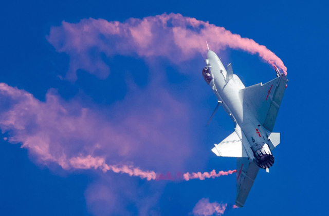 歼35一言不合开加力！拉出漂亮马赫环垂直爬升<strong></p>
<p>澳波虚拟币</strong>，为何不如苏57精彩