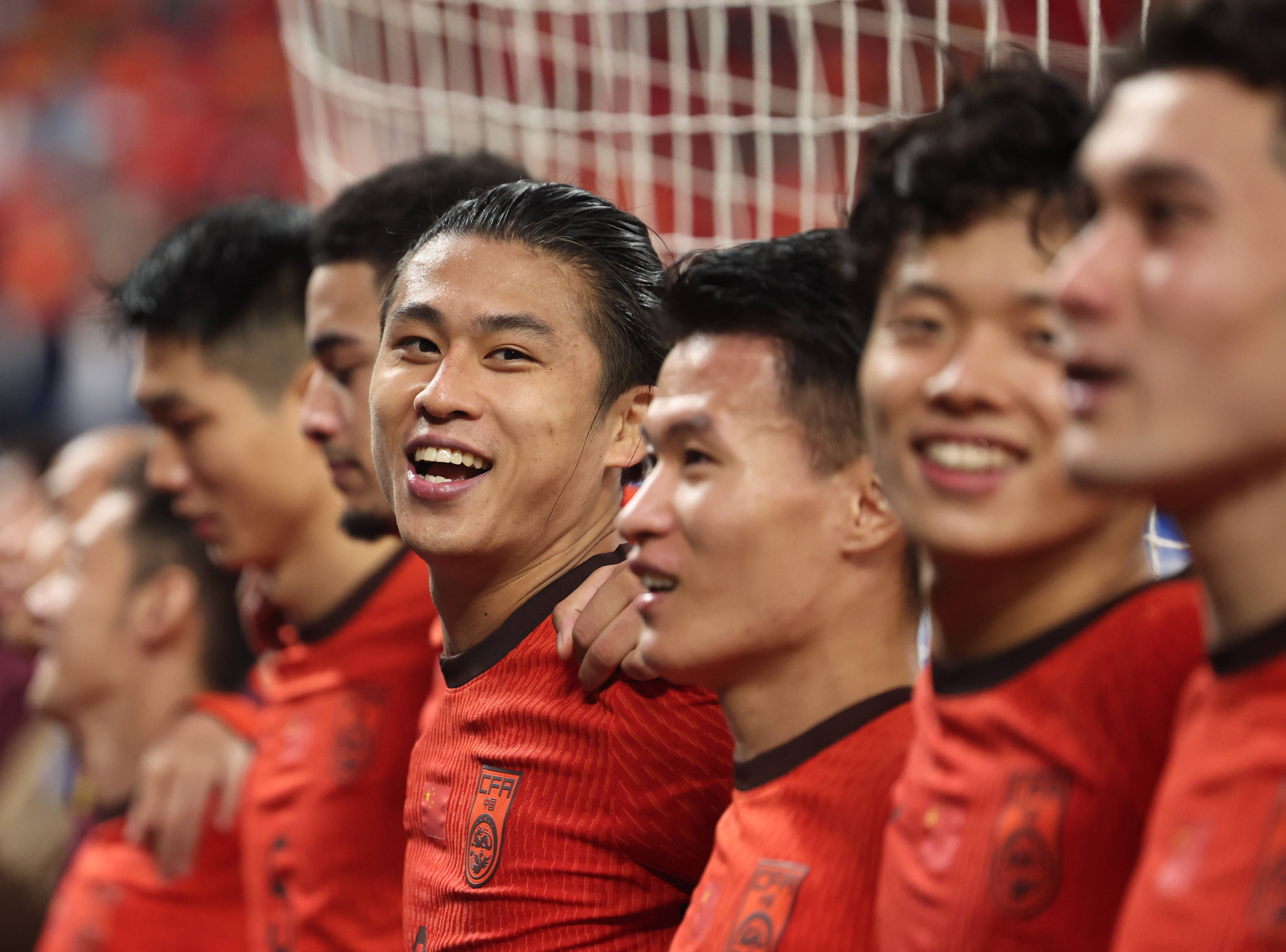 国足前瞻:赛程过半盼摆脱垫底 再遇熟人伊万能否延续纪录