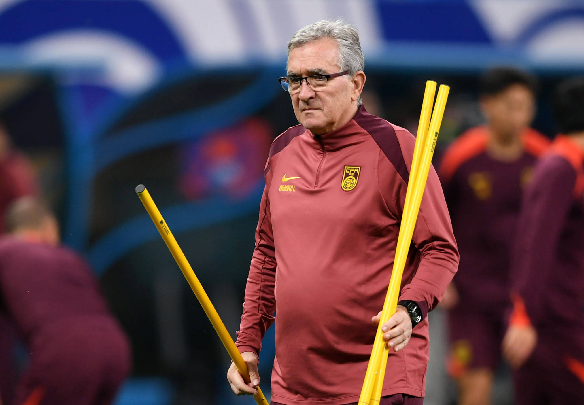 国足前瞻:赛程过半盼摆脱垫底 再遇熟人伊万能否延续纪录