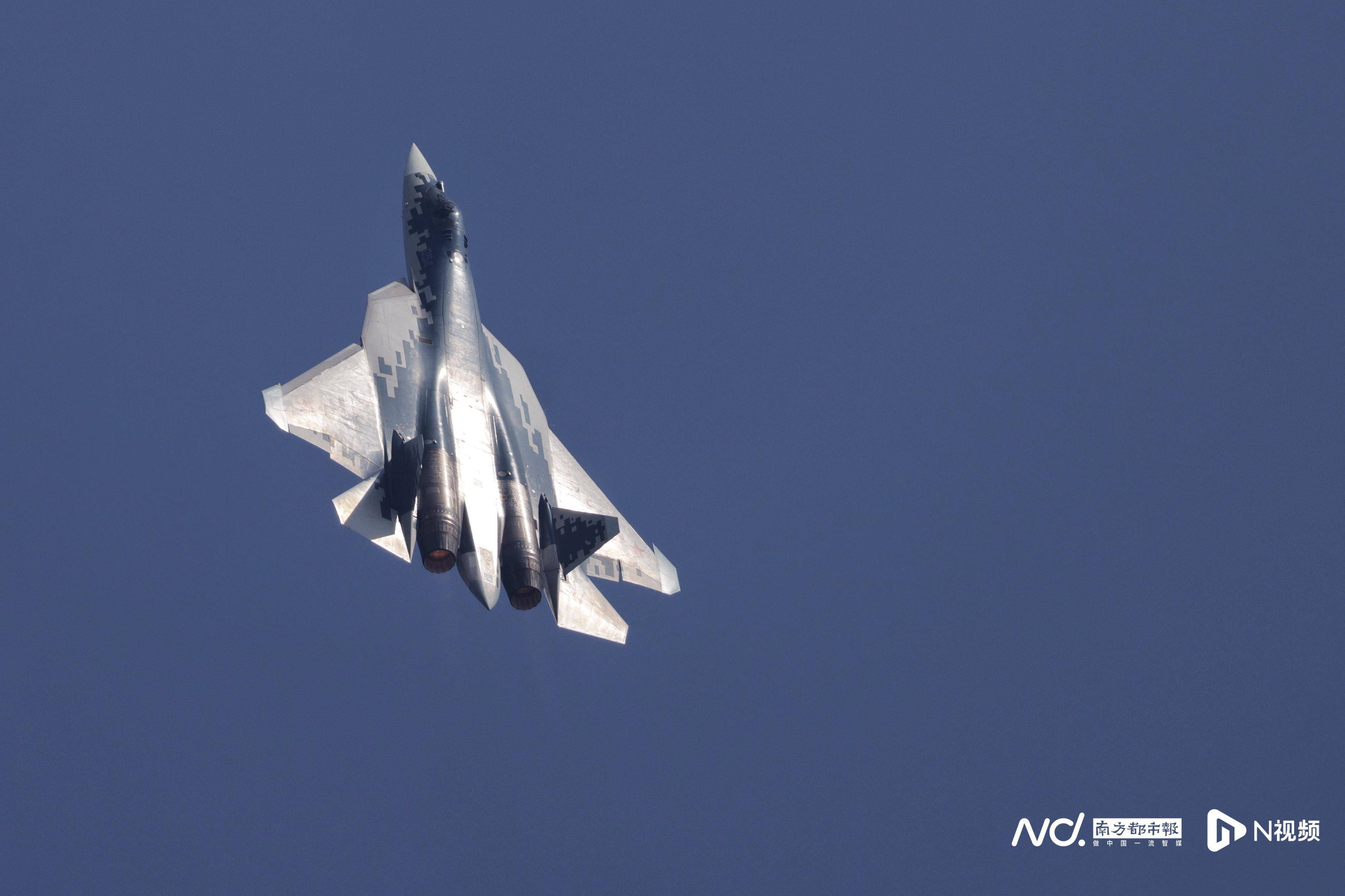 “传奇试飞员”谢尔盖·博格丹:中国空军实力在不断提升