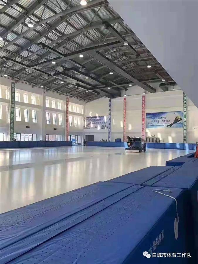 吉林白城滑冰馆楼顶发生坍塌<strong></p>
<p>亿发虚拟币</strong>,项目投资超5000万元,当地:暂无伤亡,正调查