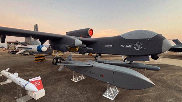 真正的航母杀手！全天候饱和式打击，解放军的“硬货”藏不住了