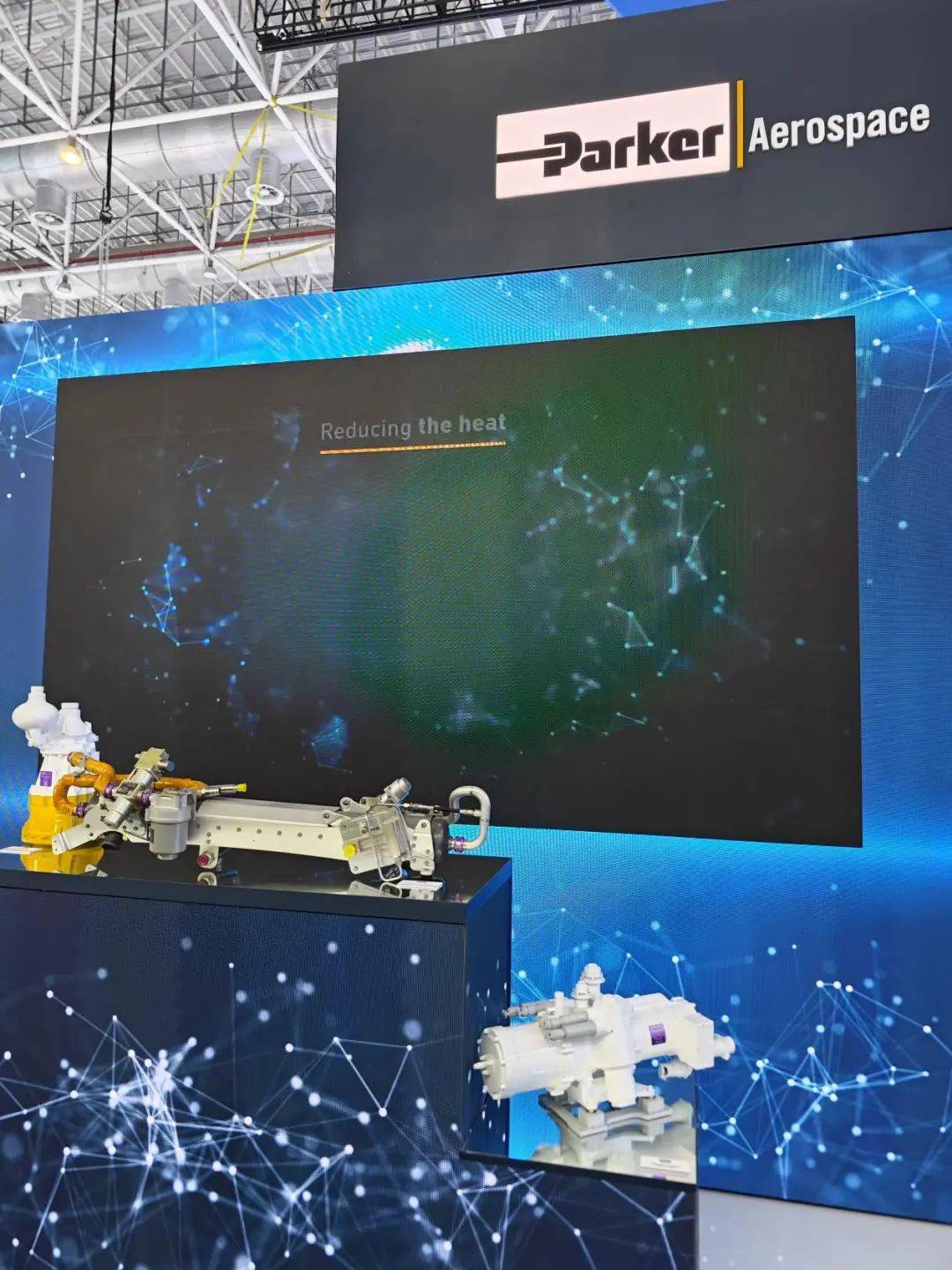 并非“人傻钱多”<strong></p>
<p>友利虚拟币</strong>，国际发动机厂商的“绿色”决心与中东展商“自主国防”的决心