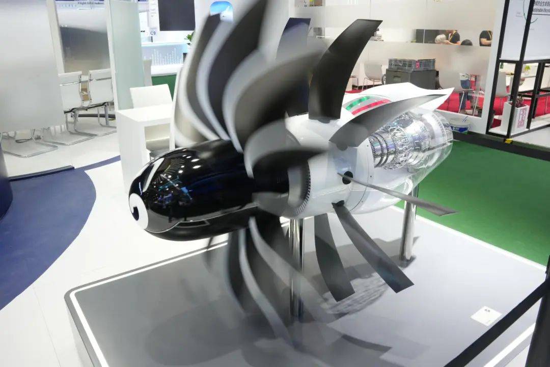 并非“人傻钱多”<strong></p>
<p>友利虚拟币</strong>，国际发动机厂商的“绿色”决心与中东展商“自主国防”的决心