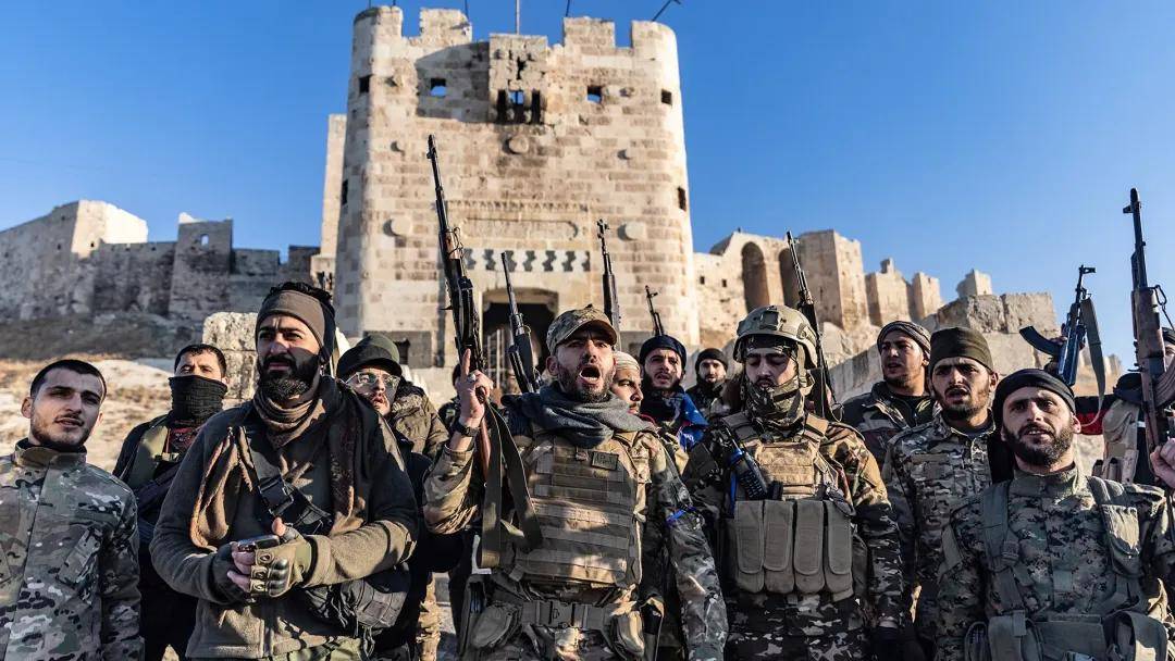 突发<strong></p>
<p>矿物虚拟币</strong>!叙利亚第二大城市阿勒颇沦陷:恐怖分子到处“打卡拍照”!