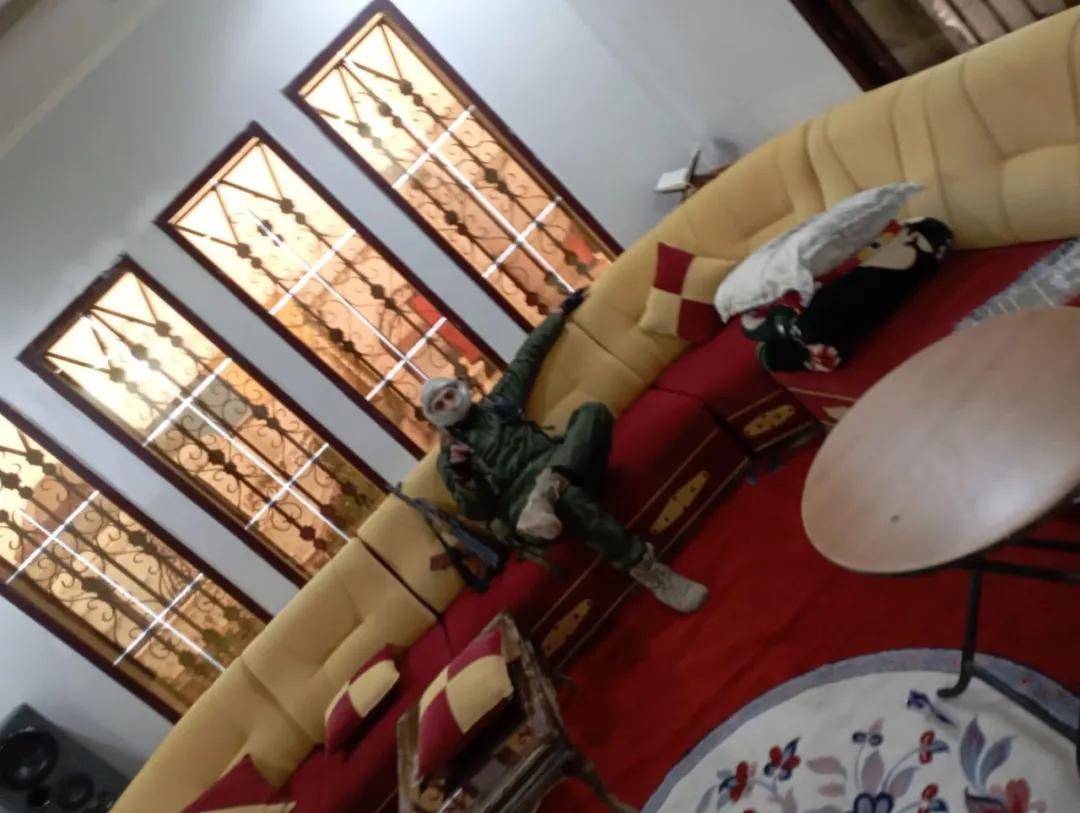 突发<strong></p>
<p>矿物虚拟币</strong>!叙利亚第二大城市阿勒颇沦陷:恐怖分子到处“打卡拍照”!