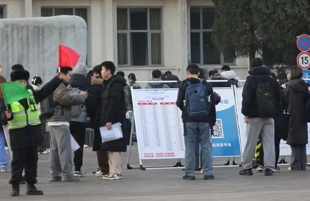 258.6万人参加国考：弃考率大幅下降、行测被吐槽太难