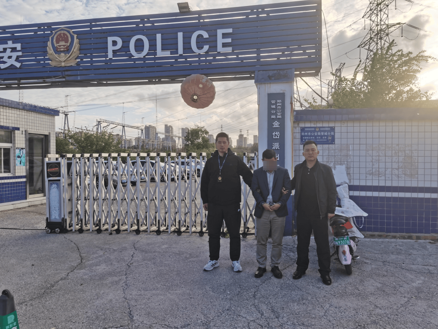 四川首例！阿坝黑水警方侦破生产销售伪劣新能源充电桩案：小作坊组装<strong></p>
<p>虚拟焦耳币</strong>，嫌疑人被批捕