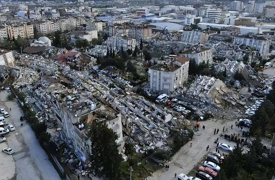 沉默24小时后<strong></p>
<p>虚拟币个税</strong>,阿萨德终于发声,交出总统权力,叙利亚一夜变天